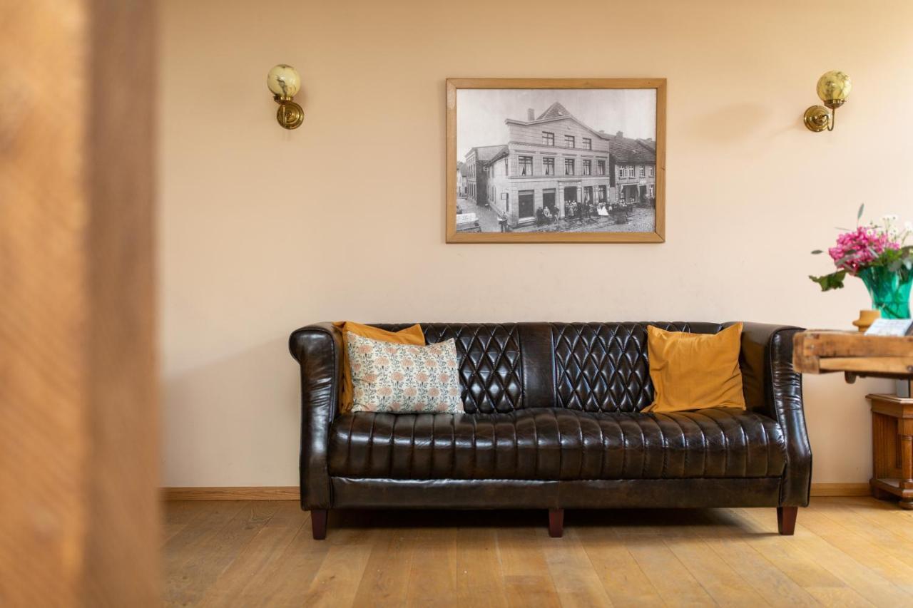Hotel Und Restaurant Haus Sajons Plau am See Εξωτερικό φωτογραφία